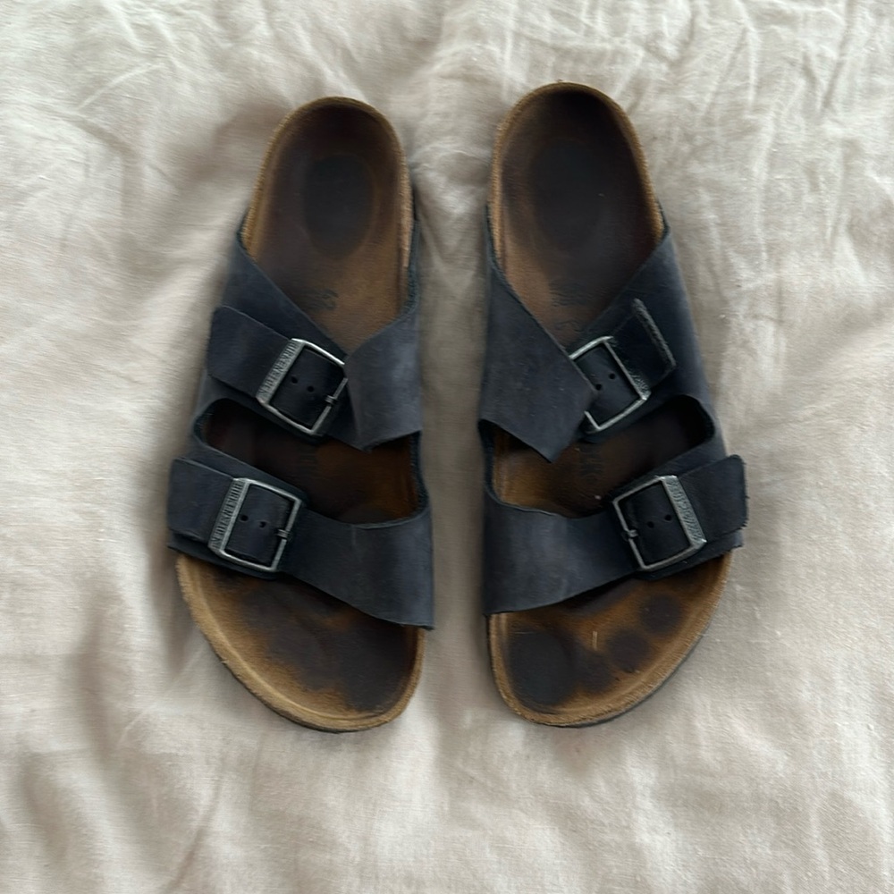 EUC Birkenstock Arizona black leather, size 42